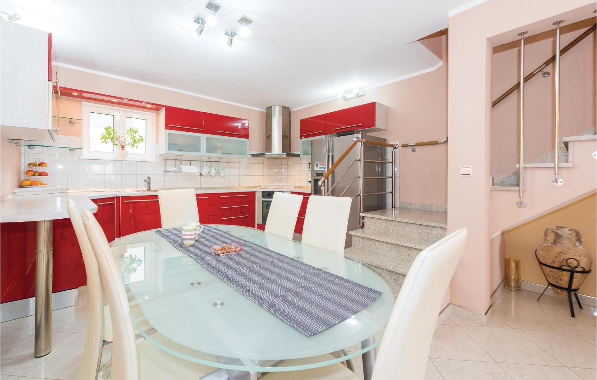 Nice Home In Sibenik With Kitchen Eksteriør bilde