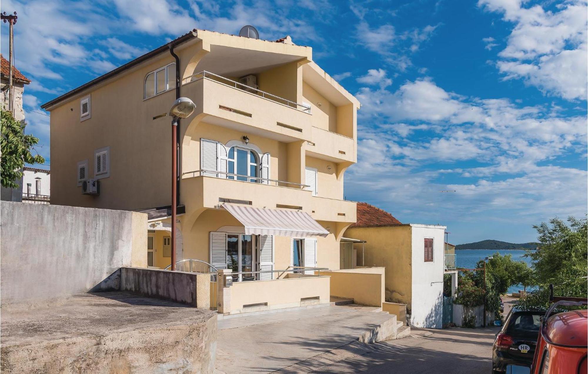 Nice Home In Sibenik With Kitchen Eksteriør bilde